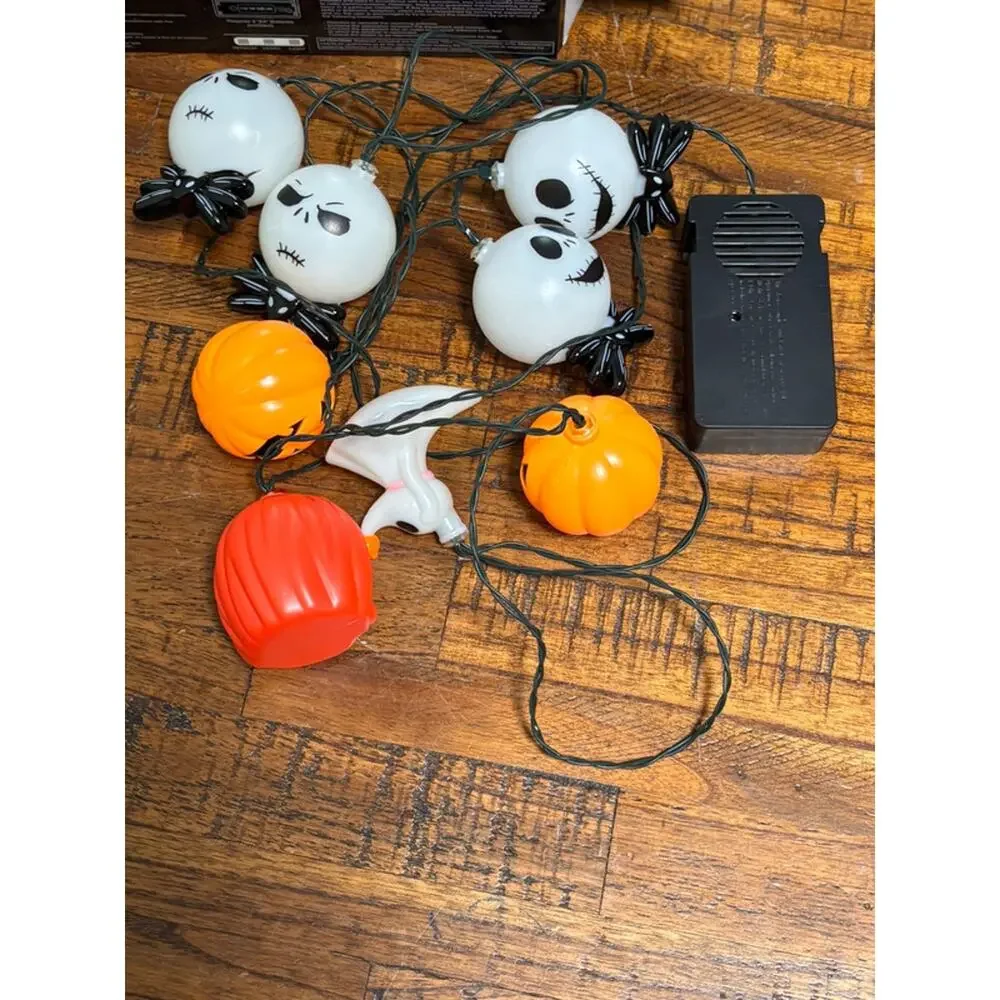 1993 Disney Tim Burton's Nightmare Before Christmas LED String Lights Open